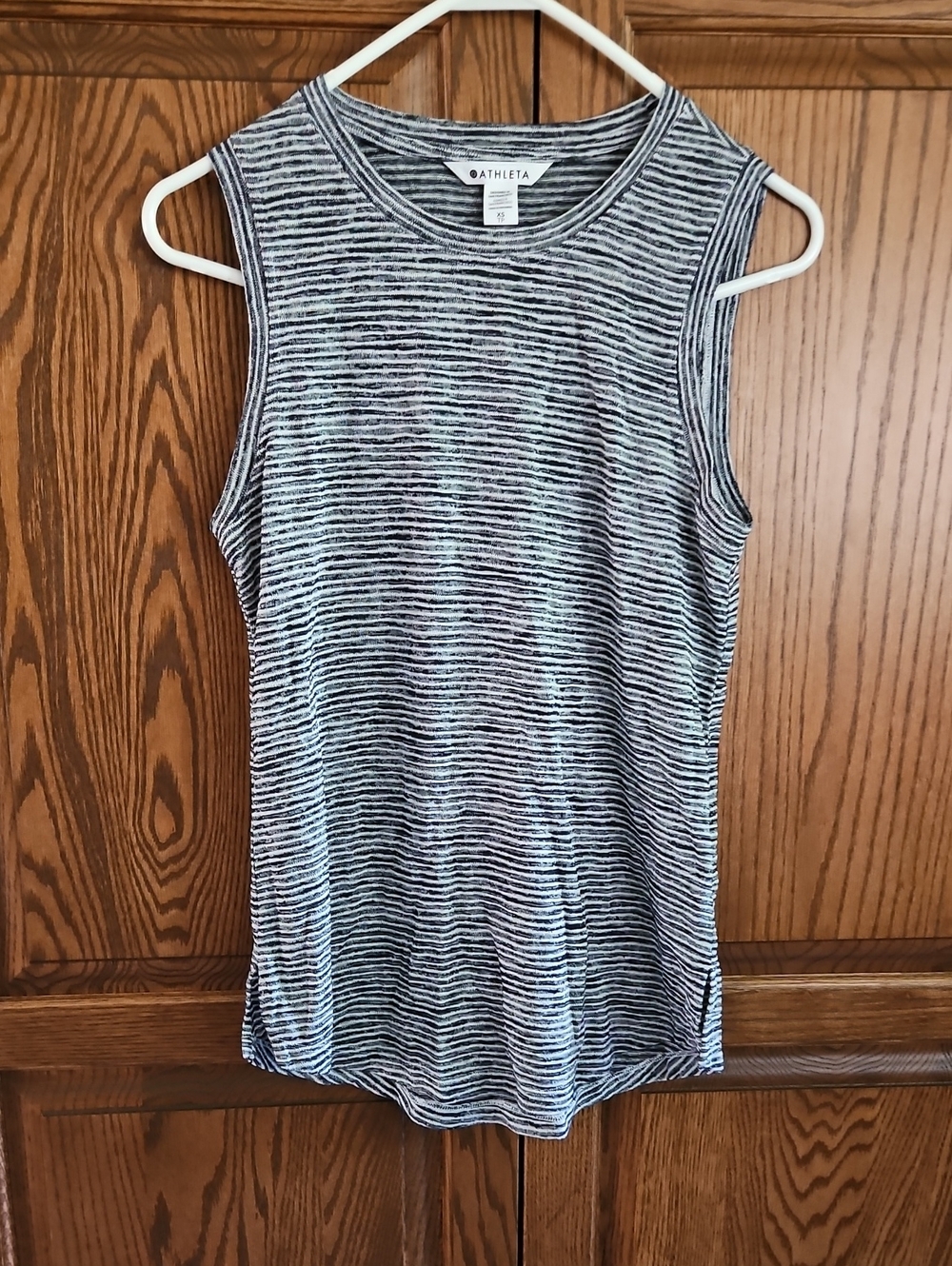 NWOT Athleta Breezy Tank